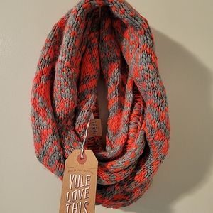 American Eagle Women's Infinity Scarf